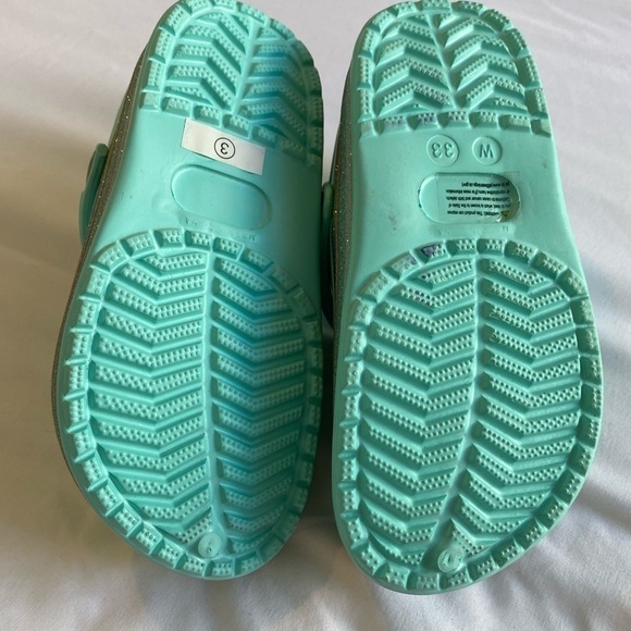 Little Girls Clogs “crocs” with rainbow glitter Platform design. Girls S… - Picture 5 of 5